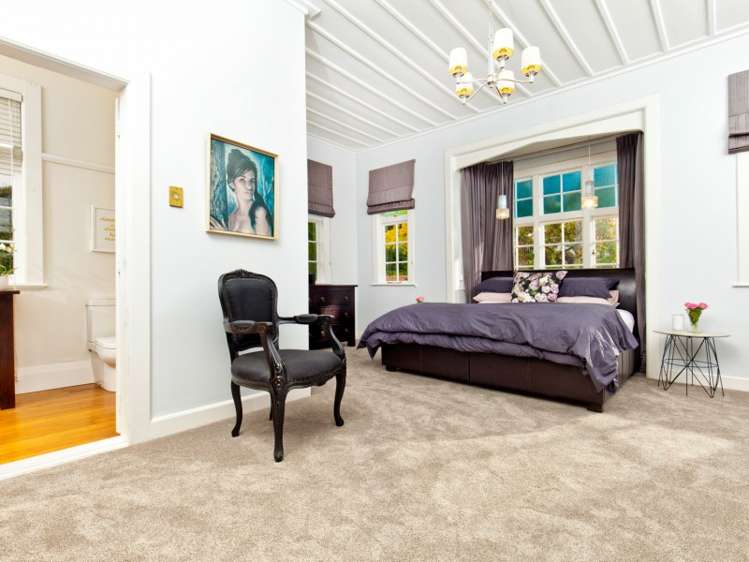 27 Bernard Magnus Lane Greenhithe_13