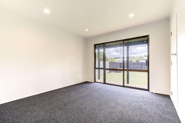 43 Karen Crescent Dinsdale_5