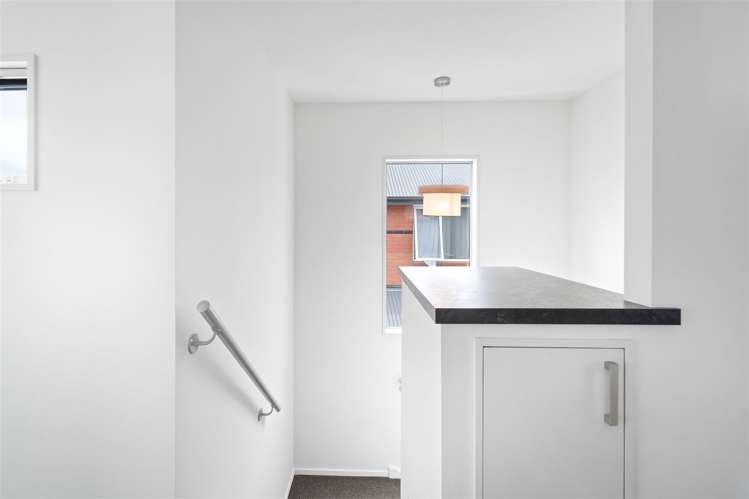 7/670 Ferry Road Woolston_15