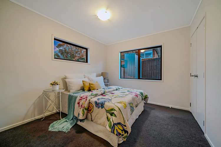 35 Eyre Street Henderson_14