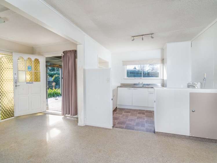 65 Mere Road Taupo_9
