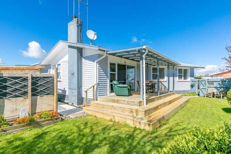 6 Rhonda Avenue Deanwell_17