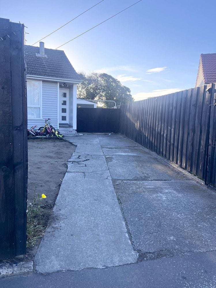 5 Betty Place Aranui_15