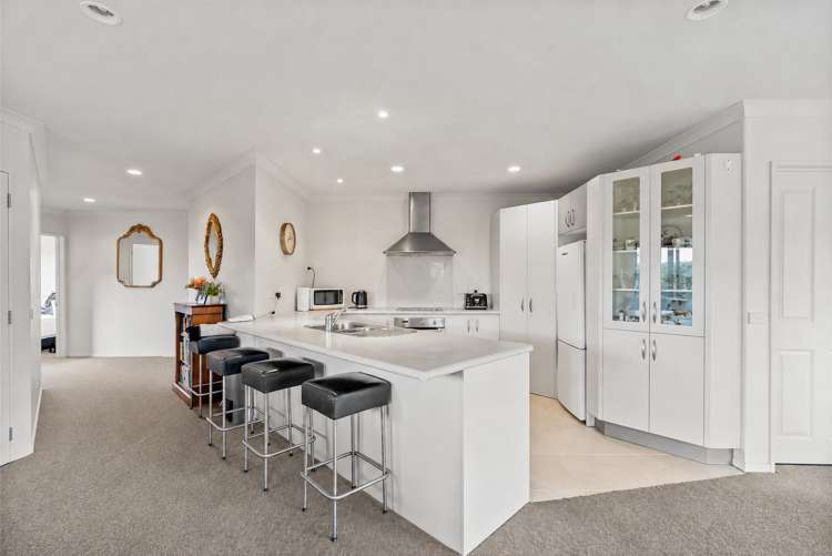 14 Lochiel Place Te Kamo_7