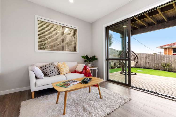 611c Glenfield Road Totara Vale_12