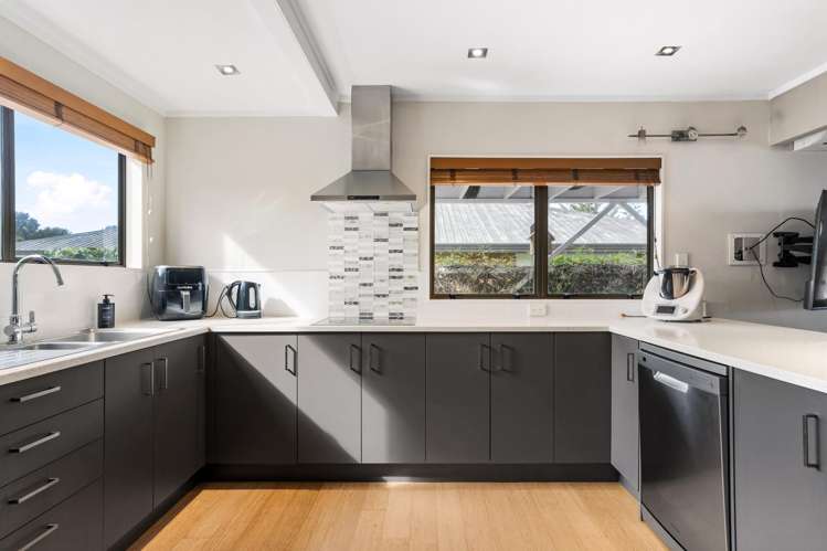 136 Durrant Drive Whangamata_2
