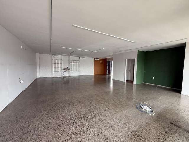 49 Main Road Kumeu_3