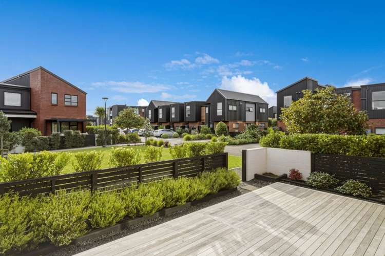 2 Whakatere Lane Hobsonville_18