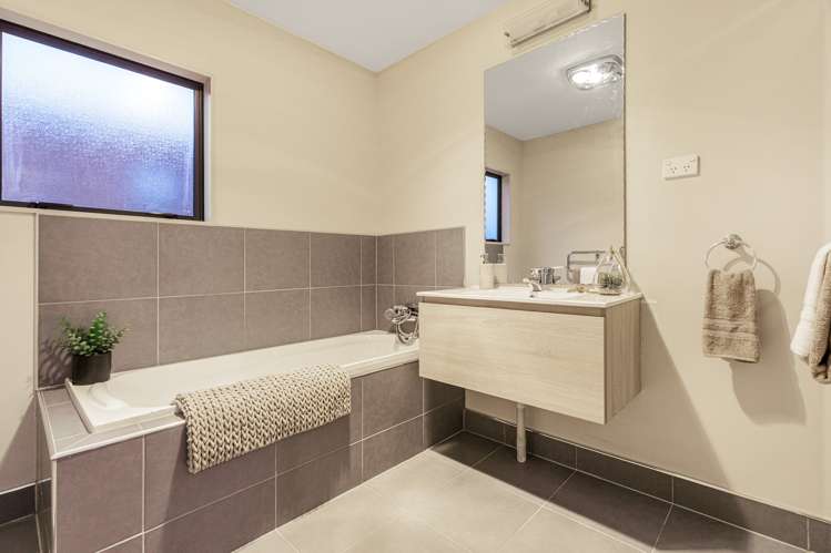 2/19a Arran Street Avondale_13