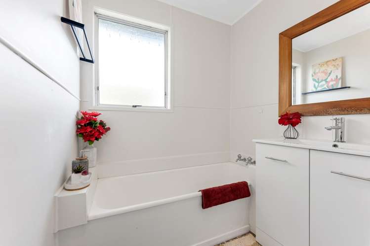 42a Forest Hill Road Henderson_11