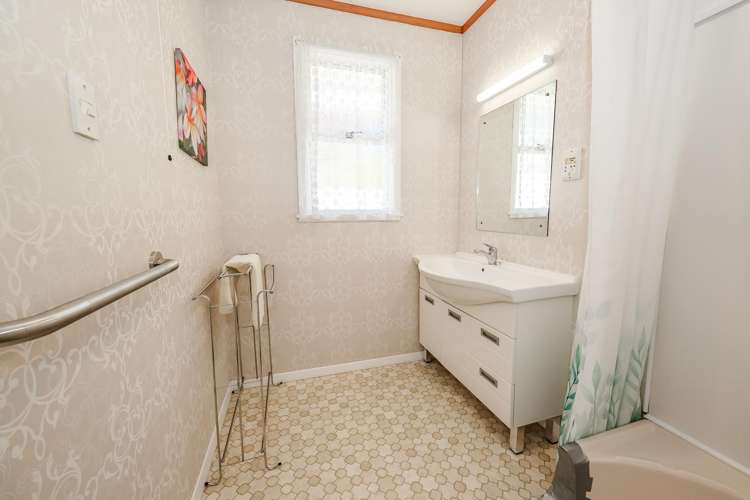 39 Centennial Avenue Helensburgh_16