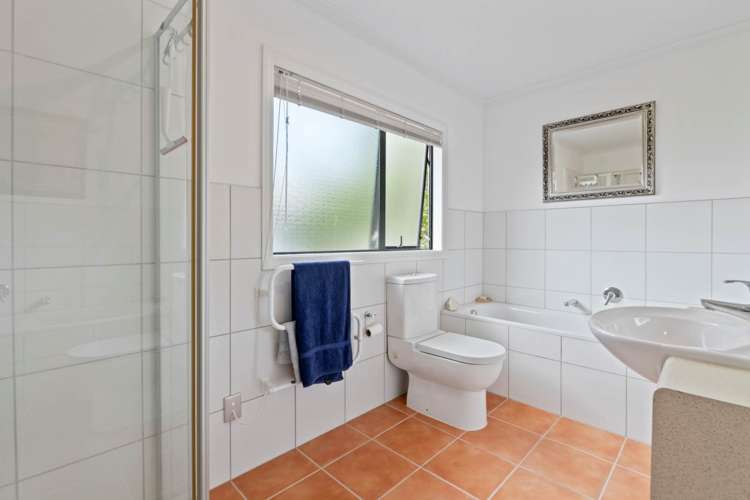 44 Parkwood Crescent Gulf Harbour_17