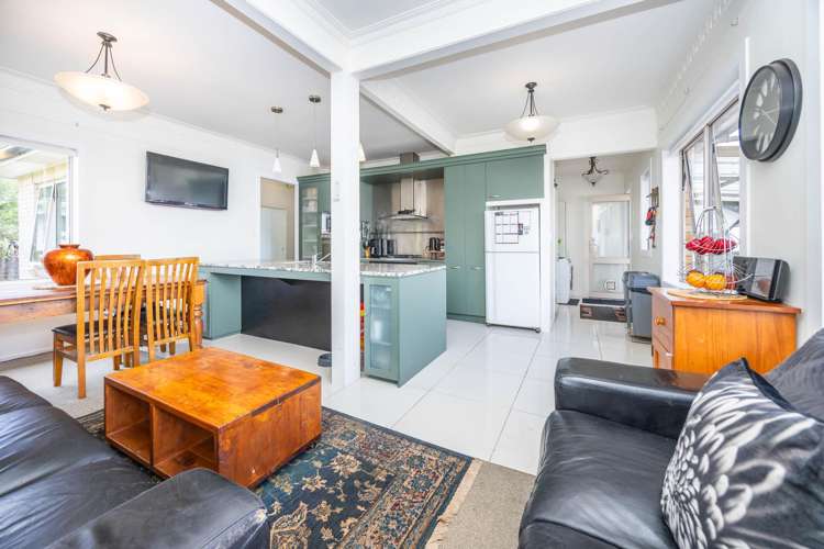 73 Cook Street Hamilton East_22