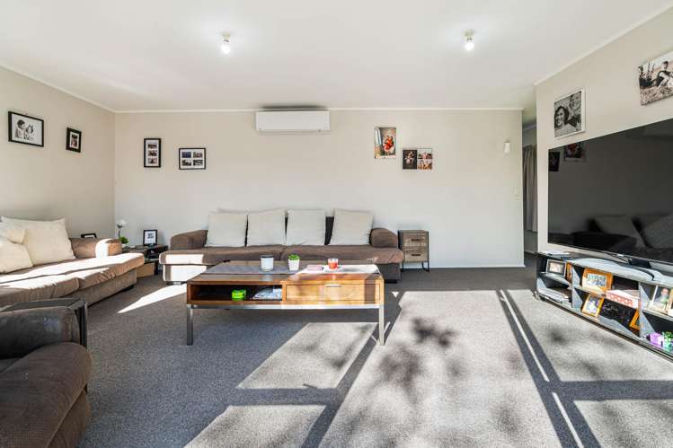 27 Brookvale Park Stanmore Bay_8