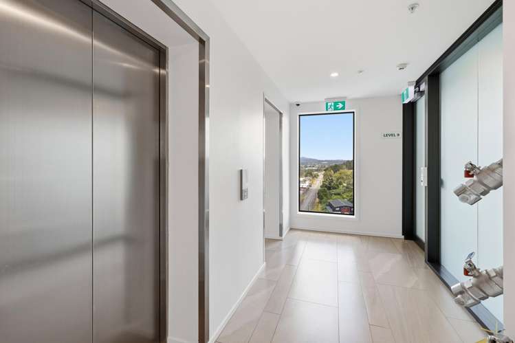 904/8 Waikumete Road Glen Eden_43