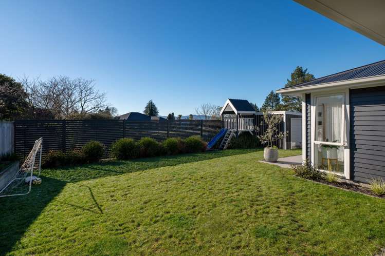 17 Lloyd Crescent Pukehangi_25