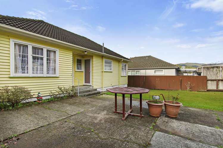 89 Wellington Road Wainuiomata_14