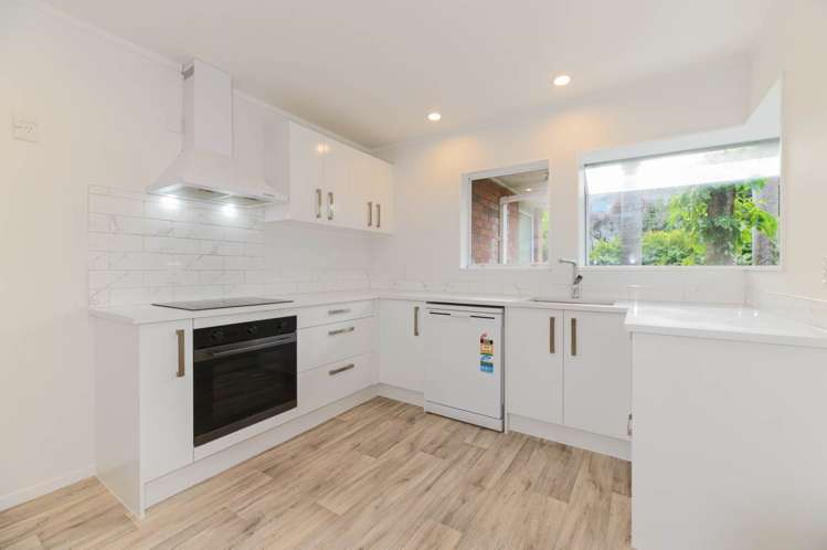 3/210 Edmonton Road Te Atatu South_15