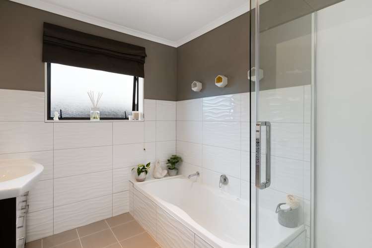 67 Condor Drive Pyes Pa_13