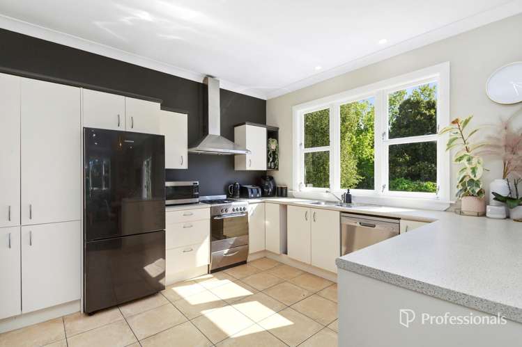 5 Kapuranga Grove Stokes Valley_4