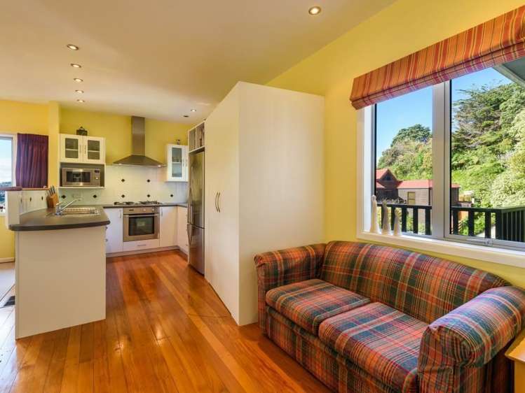 8 Ridd Crescent Karori_8