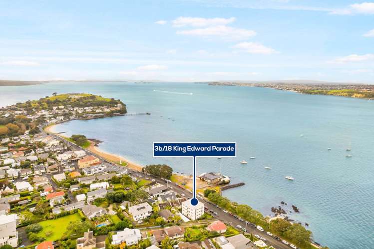 3b/18 King Edward Parade Devonport_10