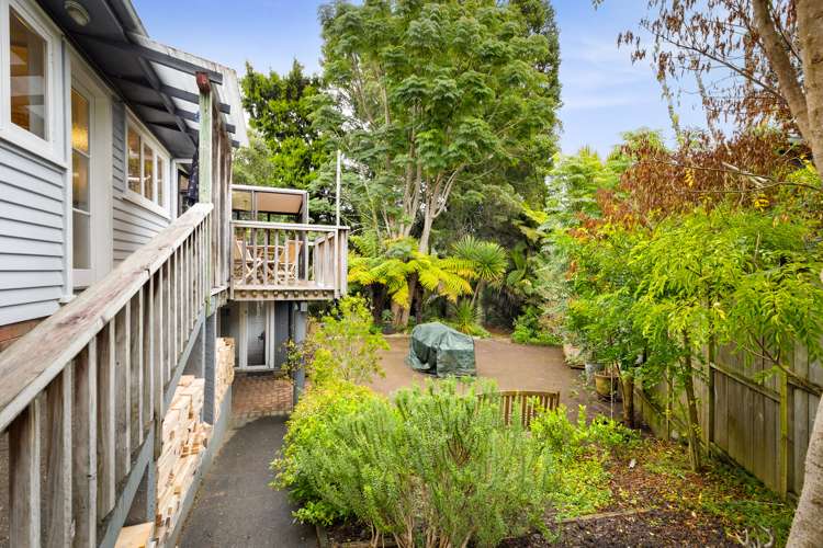 23 Rimutaka Place Titirangi_13