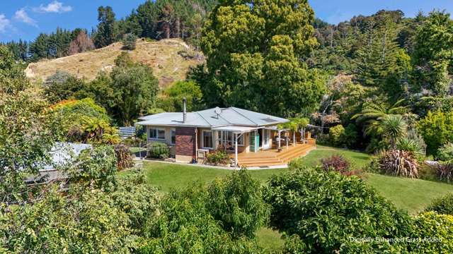 Private Lifestyle Paradise in Riwaka