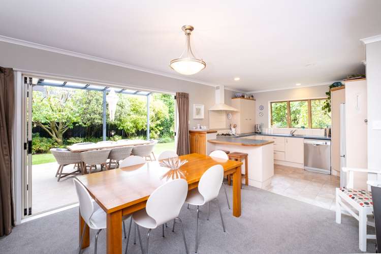 8 Ngarimu Crescent Taradale_3