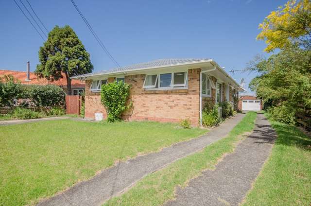 1/2 Alanbrooke Crescent Avondale_1