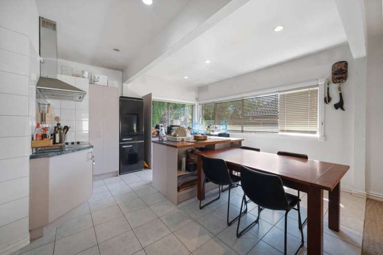 2/2 Plane Street Avondale_4