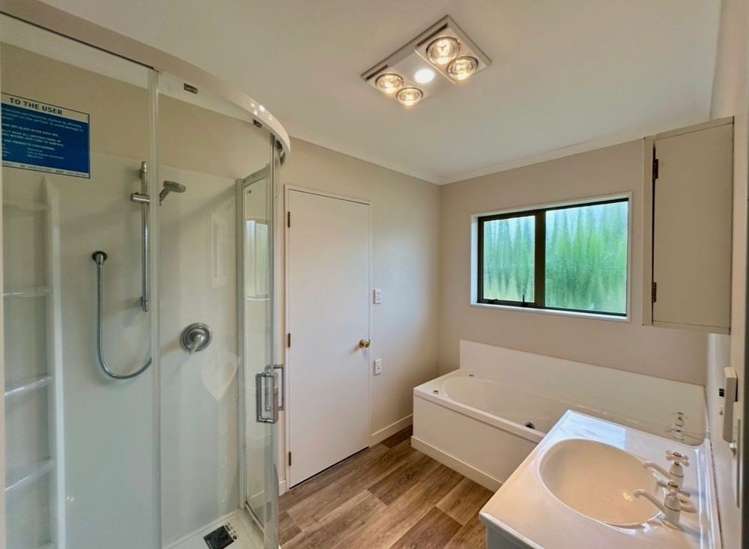 824 Roberts Line Bunnythorpe_11