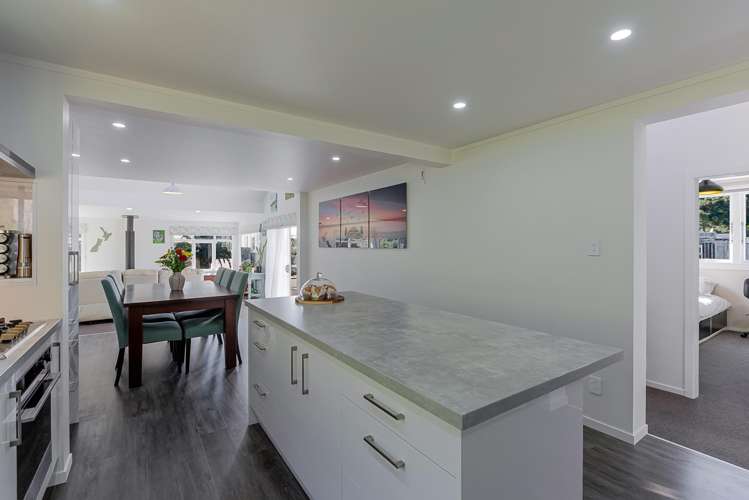 36 Tiromoana Road Raumati South_5