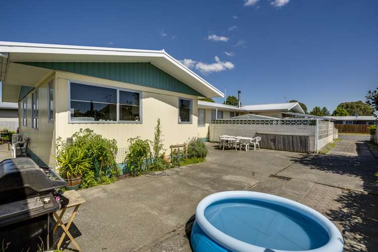 141 Chatham Road Flaxmere_15