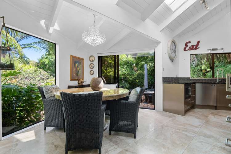 19 Atarua Gardens Waiatarua_9