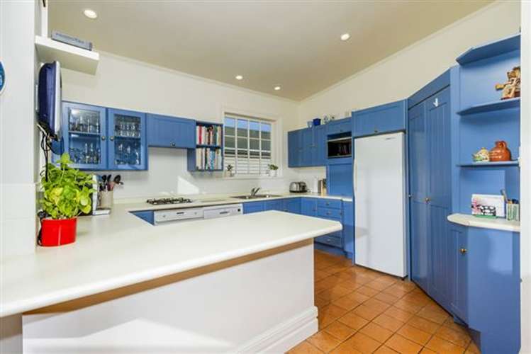 38 Summer Street Stanley Point_11