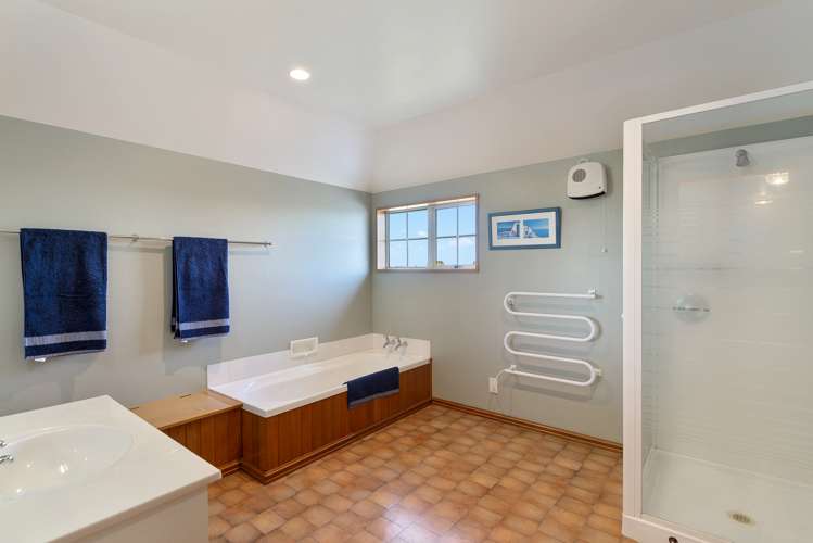 142 River Road Lincoln_12