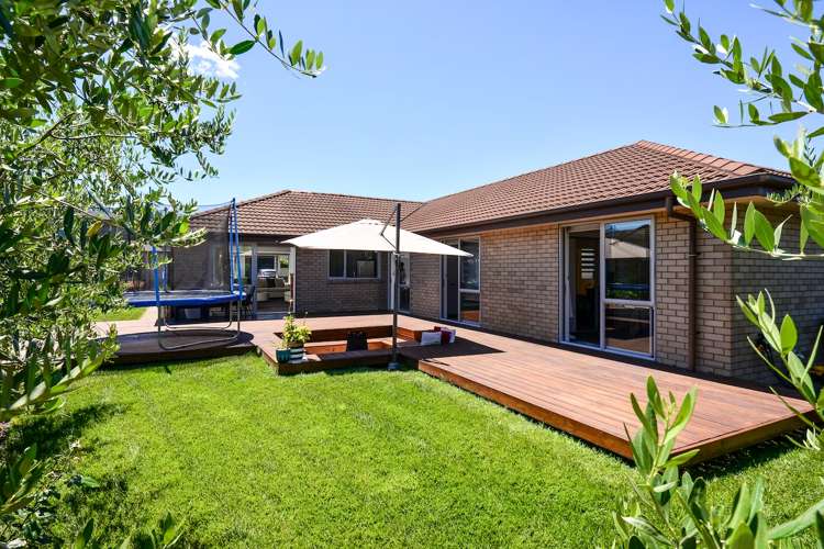 5 Compton Grove Huntington_2