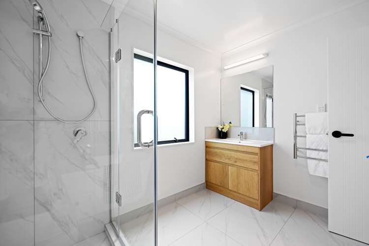 3 Earp Crescent Chartwell_10