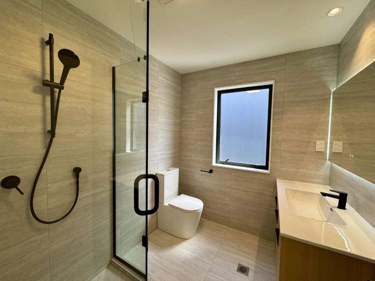 40C Centorian Dr Windsor Park_13