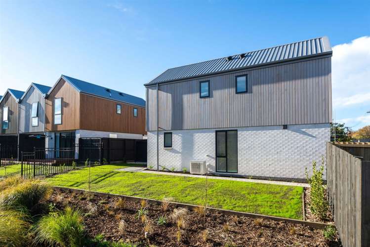 1/37 Webb Street Saint Albans_17