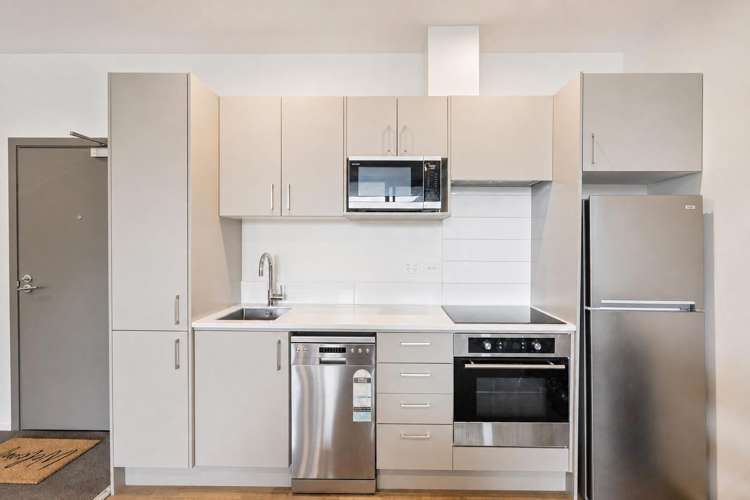 408/30 Red Oaks Drive Frankton_5