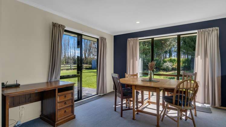 275 Plaskett Road Fernside_5