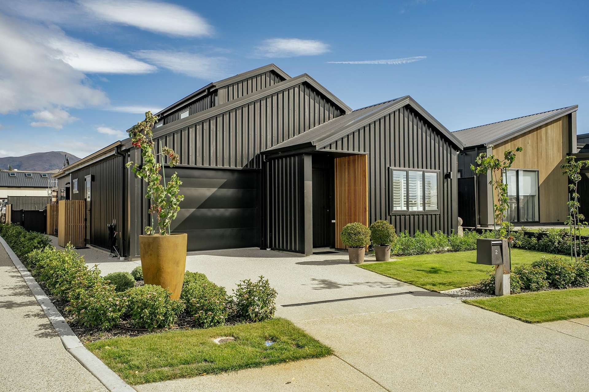 2 Magnum Drive Cromwell_0