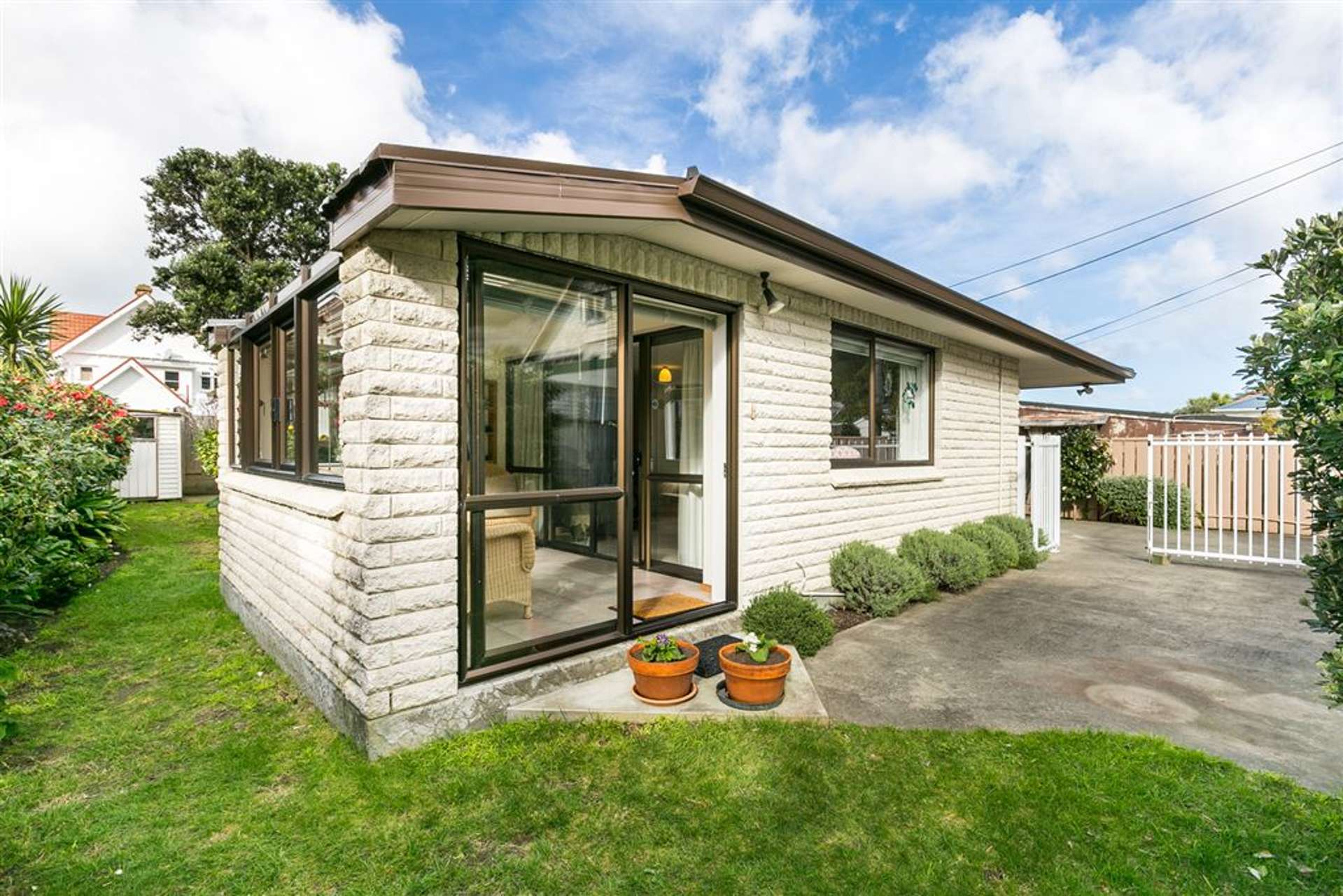 213 Sutherland Road Lyall Bay_0