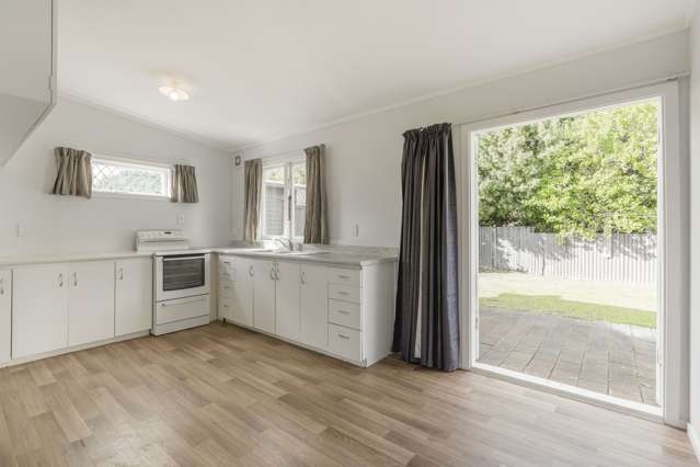 8b Hurley Road Paraparaumu Beach_4