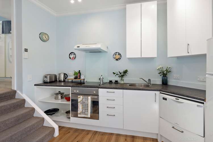 7 Manley Terrace Newtown_11