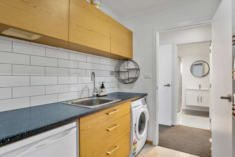 47 West Thompson Street Leamington_21