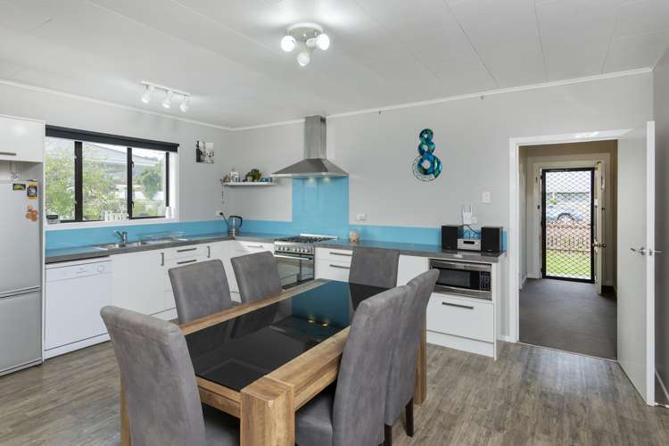 8 Willow Street Mangapapa_11