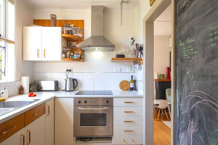 55 Wainui Rd Raglan_1